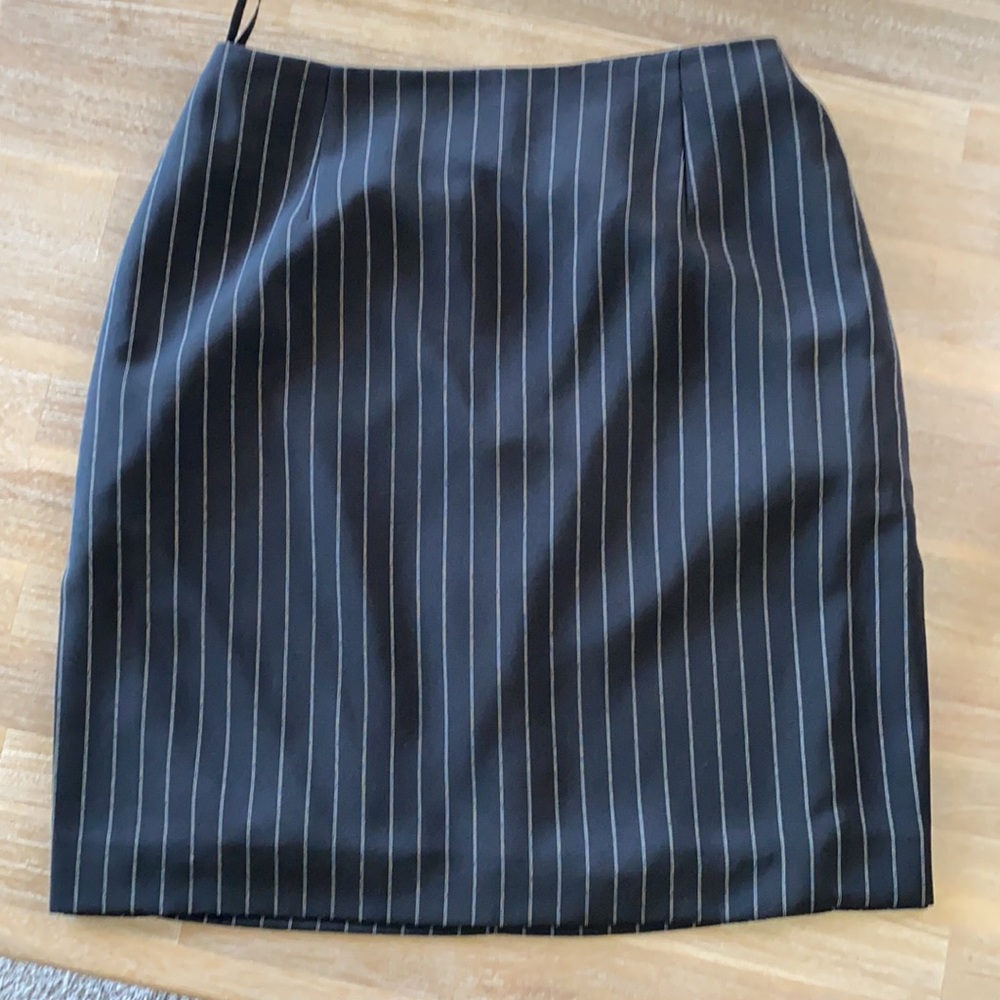 2 PC Suit - Picture 5 of 13